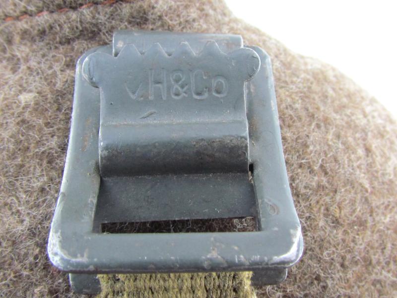 Wehrmacht M31 Canteen with Webbing strap by MN 1942