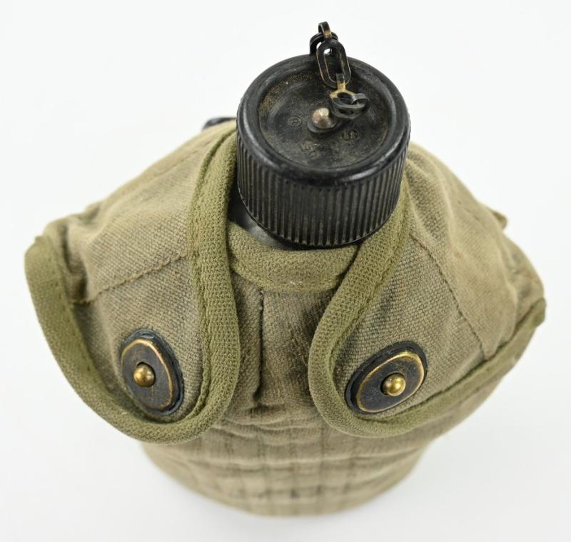 US M-1941 Cavalry/Paratrooper Canteen