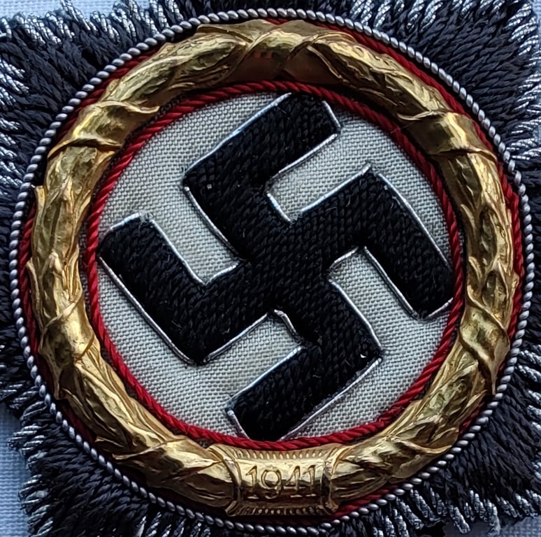 HiWH (Heeres o. Waffen-SS) 'Deutsches Kreuz in Gold in stoff' (ie. DKiG or German Cross in gold cloth)