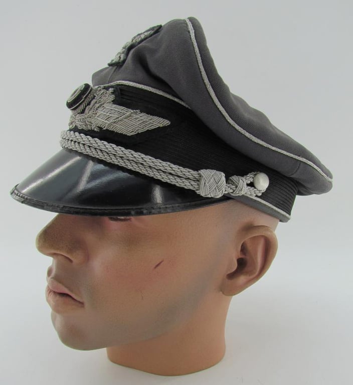 Luftwaffe officer visor cap ‘Schirmmütze’