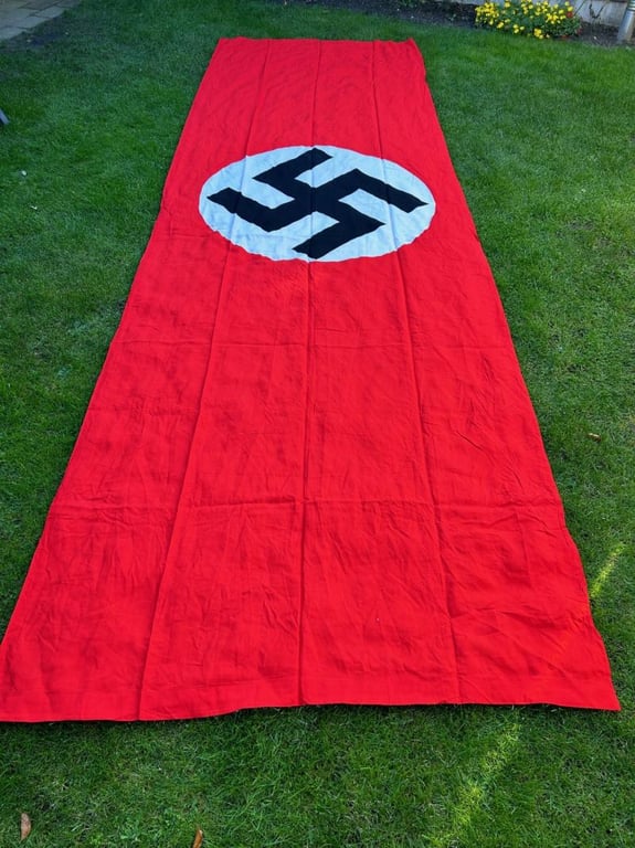 Very Large Third Reich Hausfahne (Banner) ....Mint