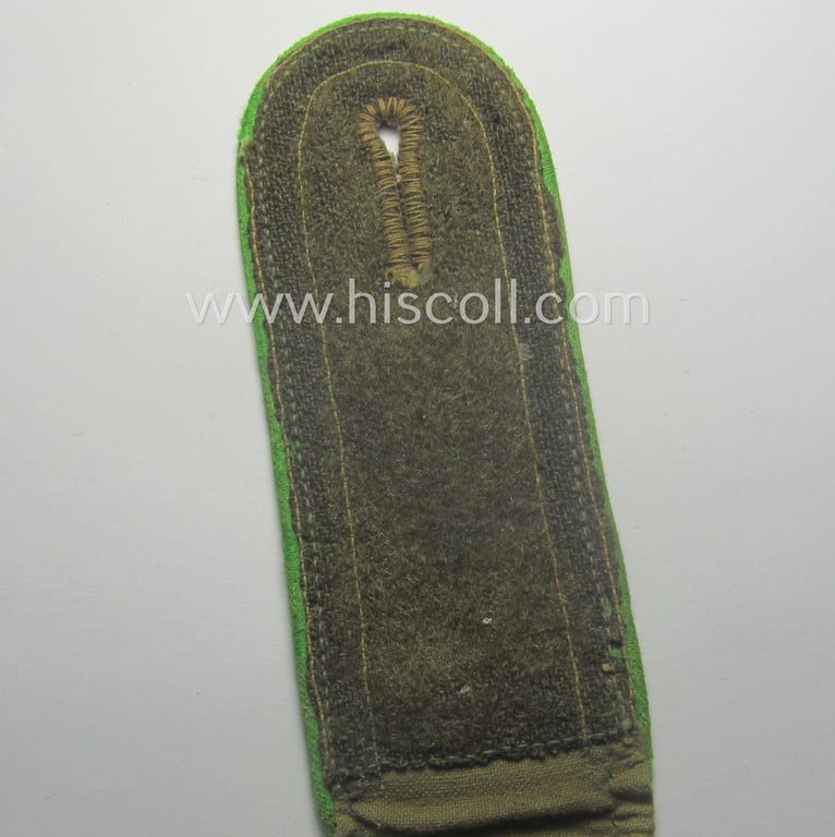 Superb - albeit regrettably single but nevertheless rarely encountered! - early-pattern, WH (Heeres) 'tropical' (ie. truly 'DAK'-related!) NCO-type shoulderstrap as was intended for an: 'Unteroffizier der Panzer-Grenadier-Trpn.'