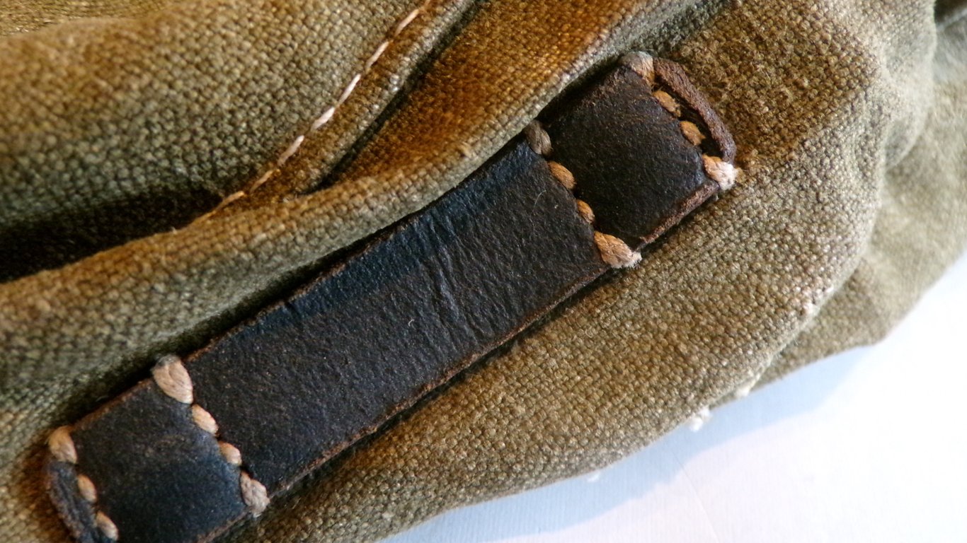 Wehrmacht / Waffen-SS M44 Artillery Rucksack
