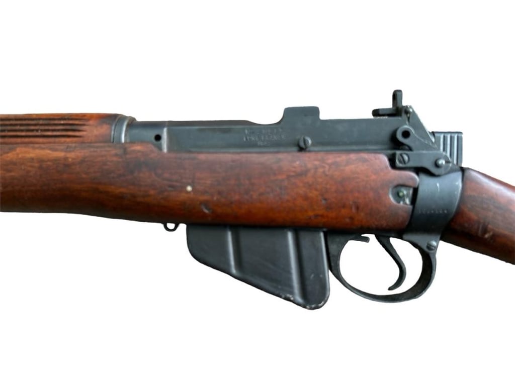 Deactivated Lee-Enfield no4 mk1* Canadian Longbranch made 1942
