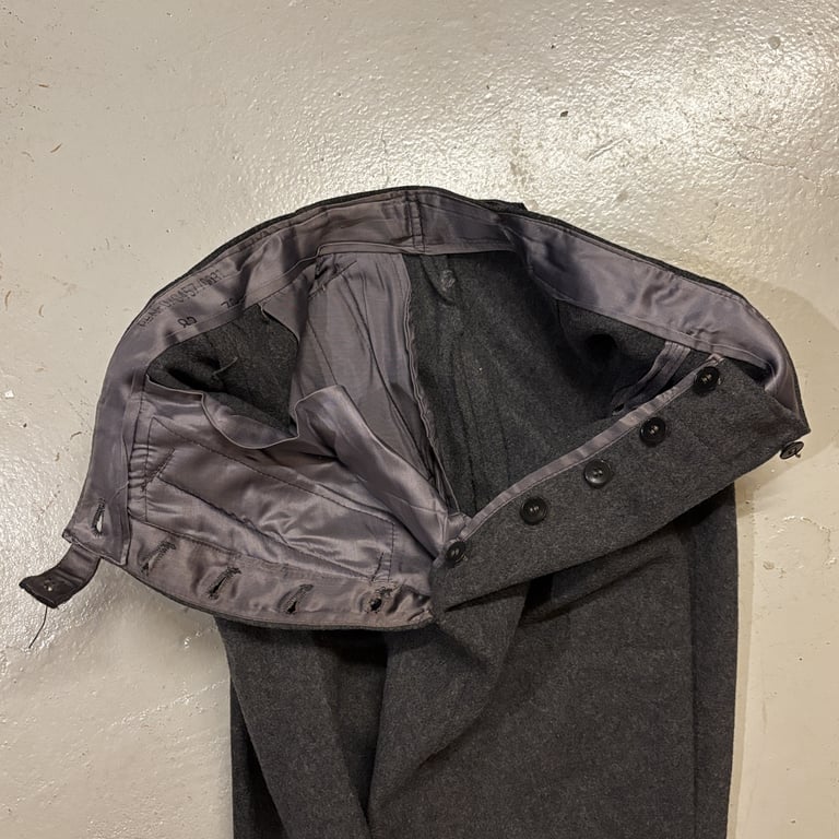 LW Flakhelferin trousers