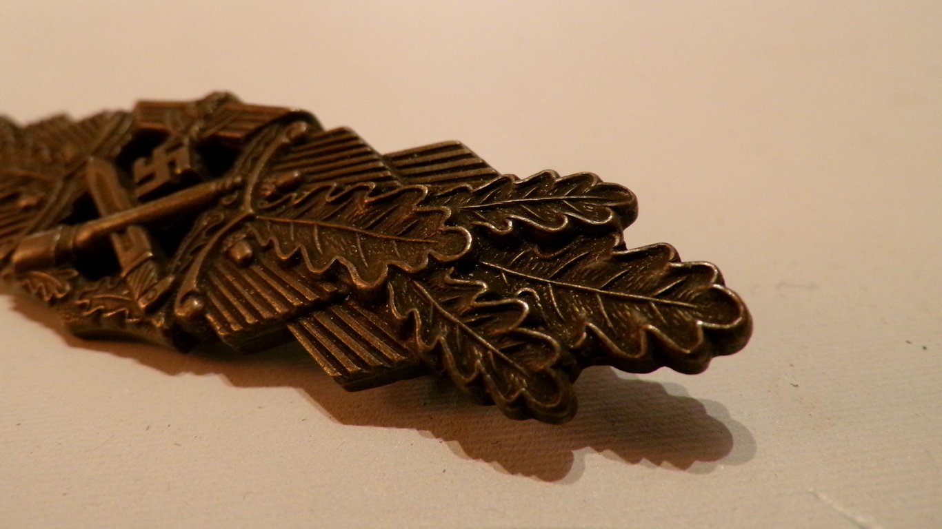 Nahkampfspange in Bronze