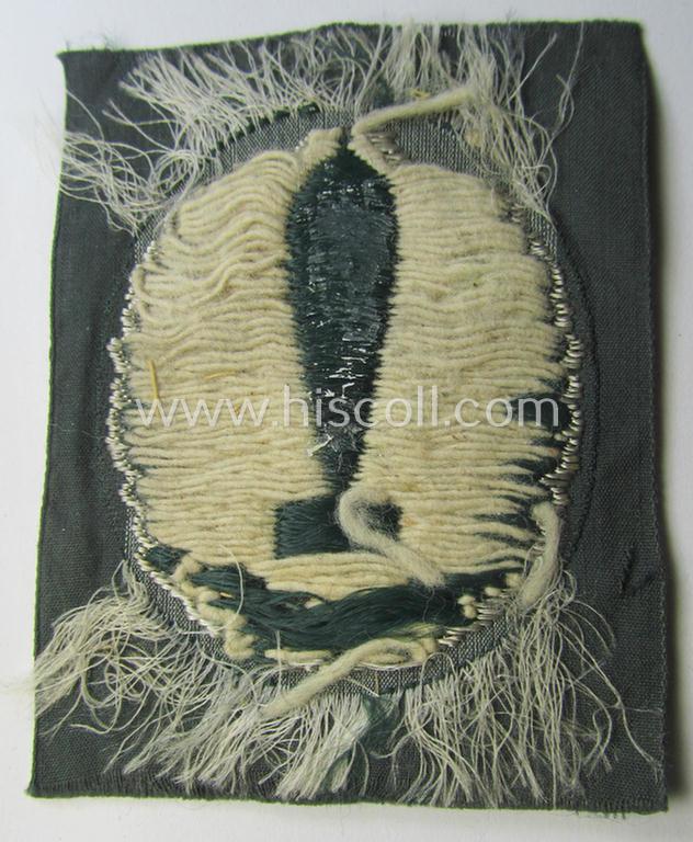 'BeVo'-woven, WH (Heeres): trade- and/or special-career-insignia: 'Nebelwerfer Richtkannonier' (or: qualified smoke-troops canon-operator)