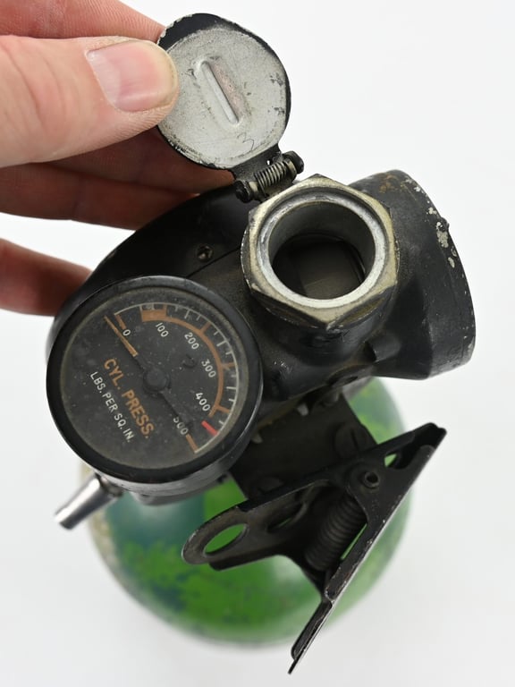 USAAF Oxygen bottle A-4 Green Apple