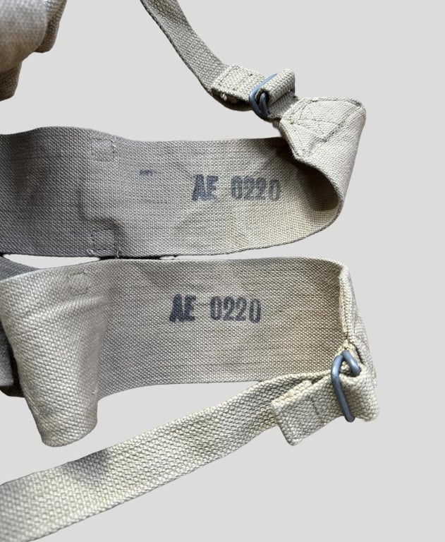 British WWII Vickers-K Magazine Pouches -1944-