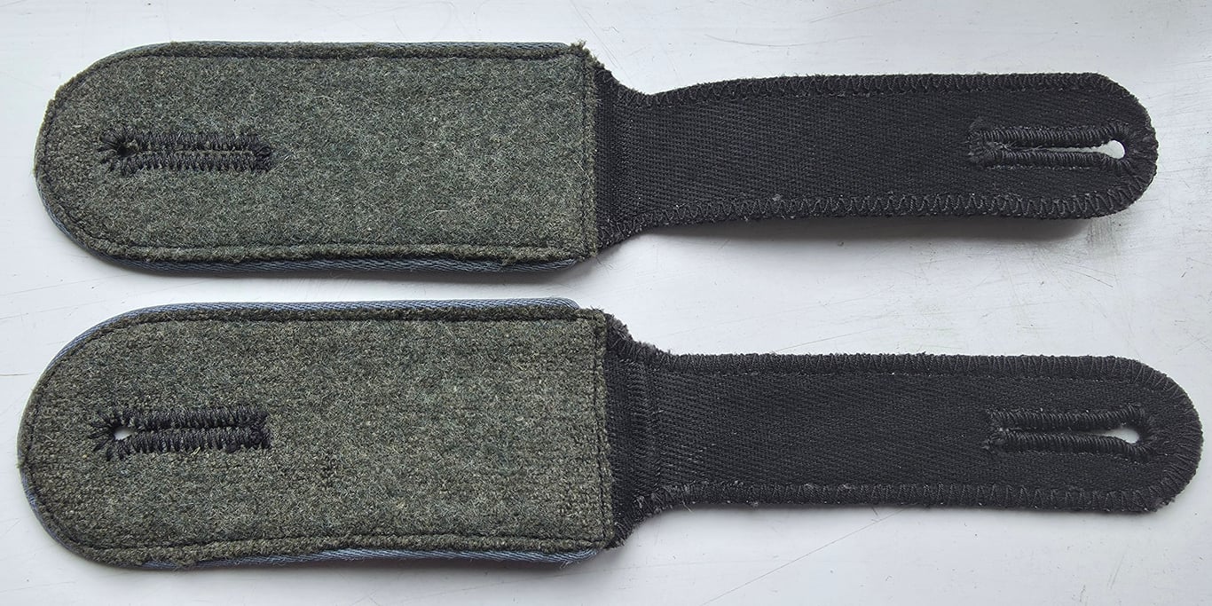 Matching pair of Waffen-SS Transport shoulder straps