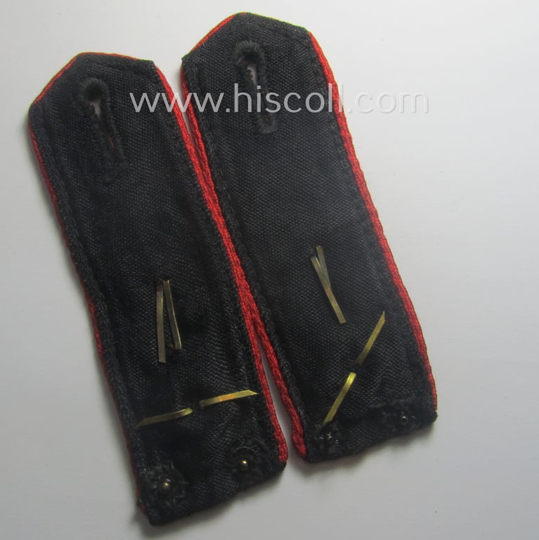 Pair of 'Allgemeine-HJ' (ie. 'Hitlerjugend'-) shoulderstraps as was intended for usage by a: 'Kameradschaftsführer' who was attached to the: 'Bann 78' (Bann 78 = 'Bann Osnabrück-Stadt' / 'Gebiet Nord Nordsee')