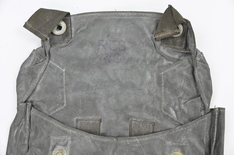 German WH M31 Gascape Pouch