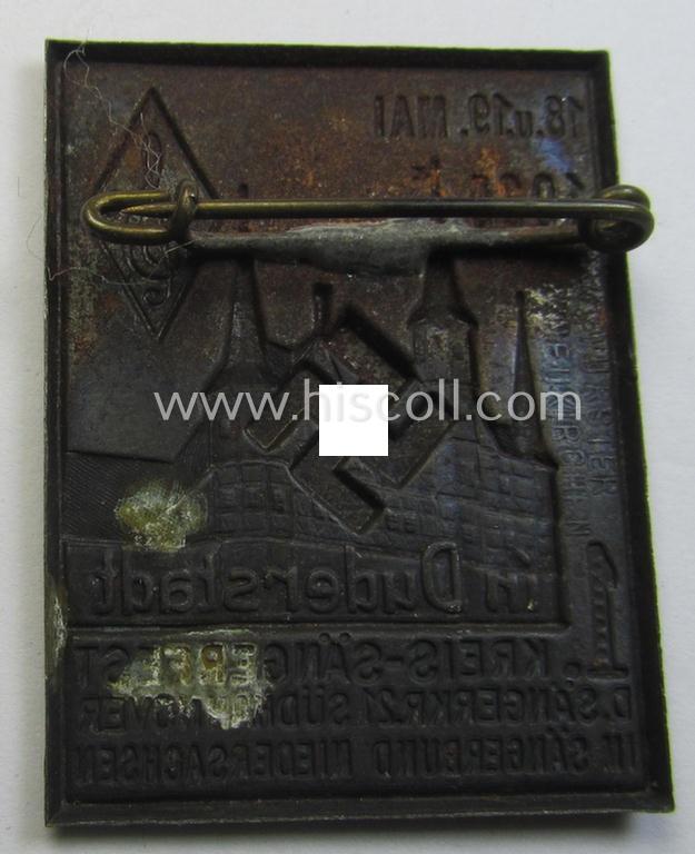 Commemorative, 'DSB'- (ie. 'Deutsche Sänger Bund'-) related 'tinnie' depicting the 'DSB'-logo and text: '1. Kreis-Sängerfest d. Sängerkr. 21 - Südhannover im Sängerbund in Niedersächsen - 18. u. 19. Mai 1935'