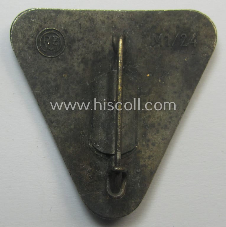 Superb, 'NS-Frauenschaft'- (ie. NSF-) membership-badge (ie. 'Mitgliedsabz.') as was intended for a: 'Frauenschaftsleiterin' at 'Kreis'-level (and that shows an: 'RzM M1/24'-designation)