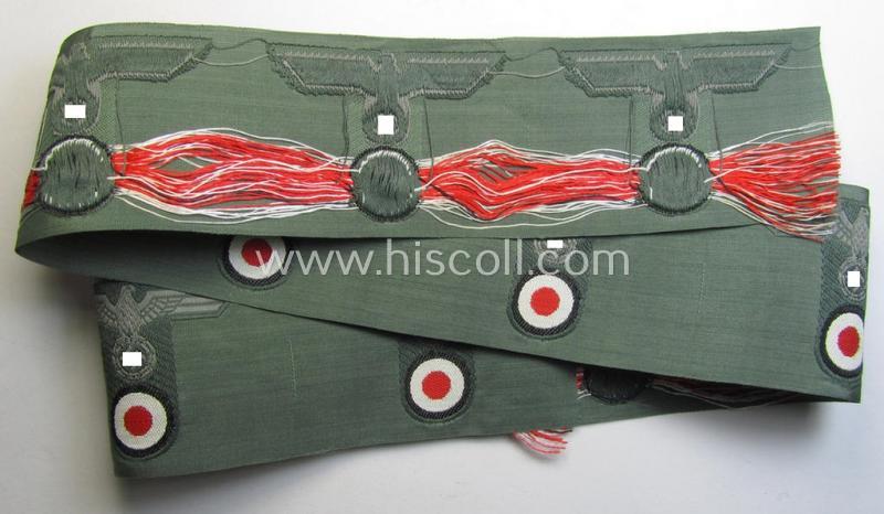 'Virtually mint ie. unissued' example of a WH (Heeres) so-called: 'M42-pattern' (ie. 'T-shaped') cap-eagle/cocarde (ie. cap-trapezoid) as was specifically produced for usage on the (impopular) 'M-42'-model side-caps (ie. 'Schiffchen-Mützen'...