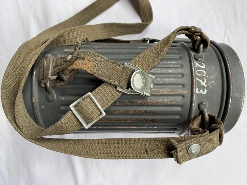 Short Field-Grey Painted Gasmask in Canister