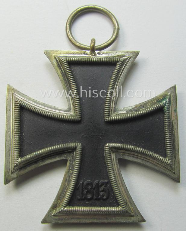 'Eisernes Kreuz II. Klasse' being a (typical) non-maker-marked example by a (by me) unidentified maker (ie. 'Hersteller')