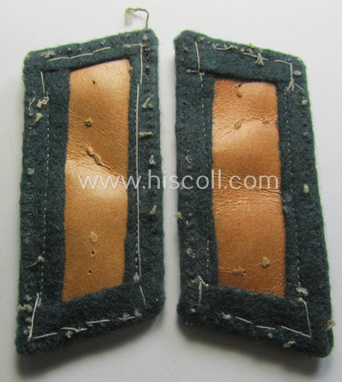 Superb - fully matching! - pair of pre-war-period WH (Heeres) 'M36' (ie. 'M40'-) type collar-patches (ie. 'Einheitskragenspiegel') as piped in the green-coloured branchcolour as intended for usage by a: 'Soldat der Jäger- o. Gebirgsjäger-Trupp...