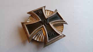 Imperial WWI Iron Cross Curved Clamshell