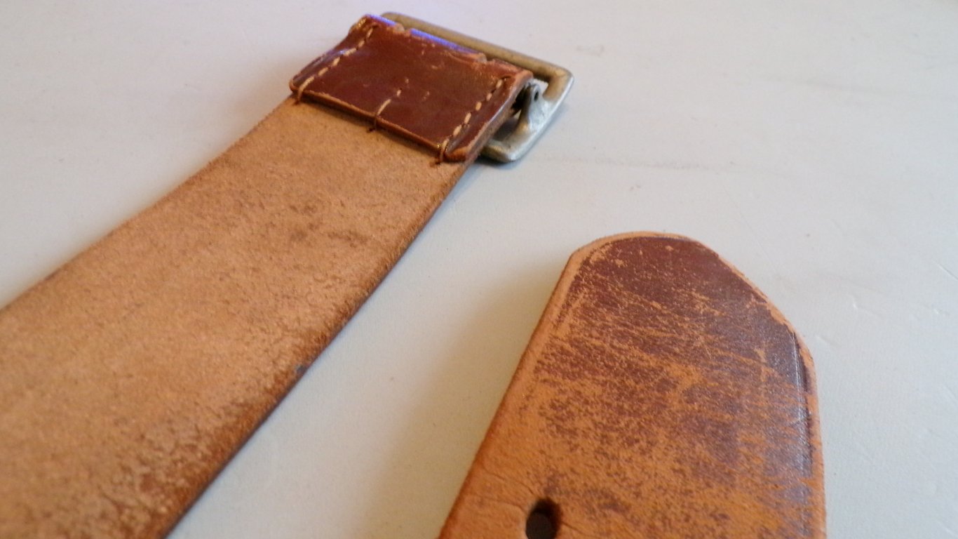 Heer / L.W Zweidornschnalle (double claw belt)