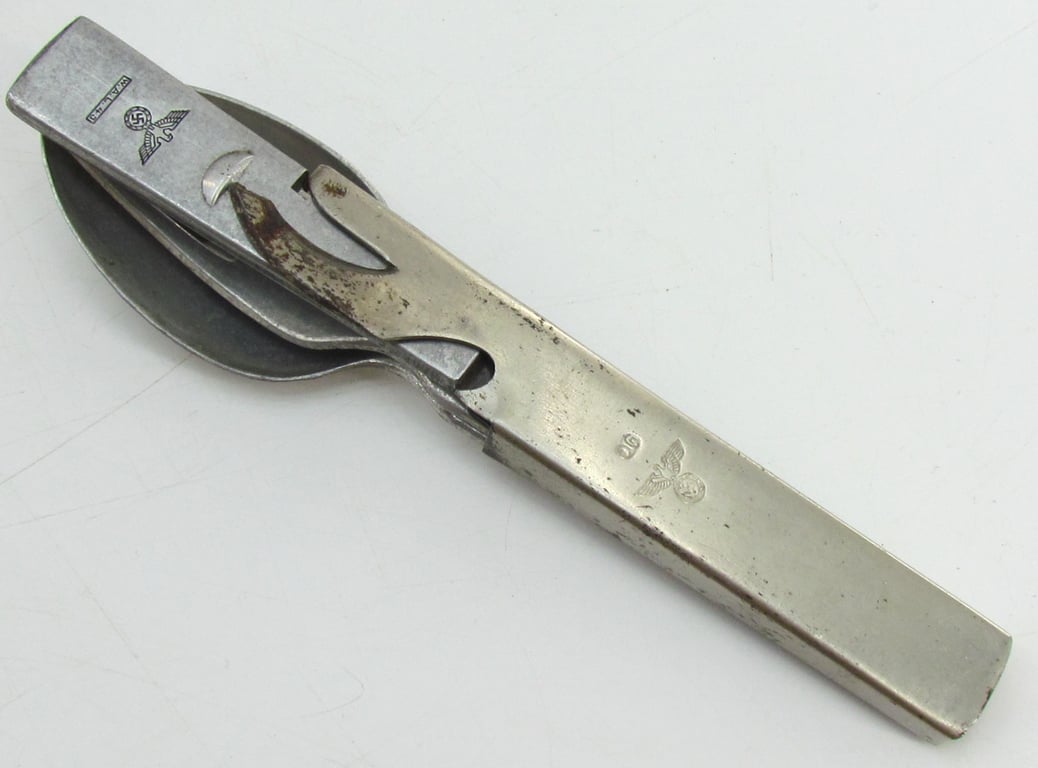Wehrmacht Heer field cutlery set marked WAL 43