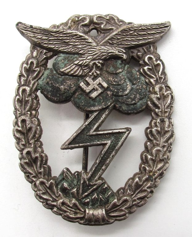 Luftwaffe Ground Assault Badge – Arno Wallpach, Salzburg