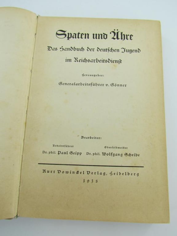 Book : Spaten und Ähre (1937)