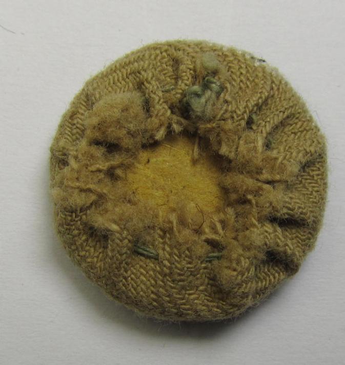 Attractive - and actually scarcely encountered! - WH (Luftwaffe) 'tropical-issued'- (ie. DAK-related-) side-cap-cocarde (ie. 'Kokarde für Tropen-Schiffchen')