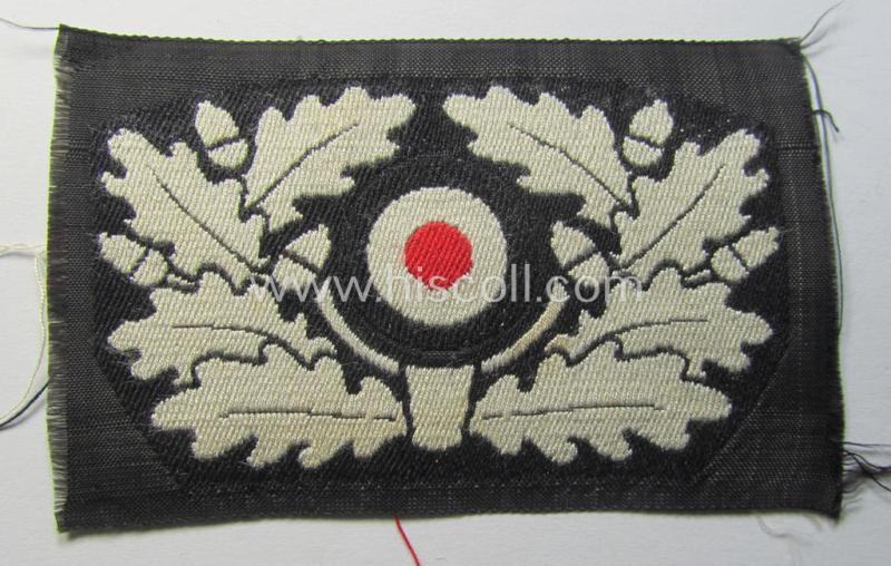 Superb - and scarcely encountered! - early-war-period type (ie. I deem around 1939/40) WH (Heeres) 'BeVo'-woven eagle- and cocarde-insignia-set as was specifically intended for usage on the black-coloured 'Panzer'-beret (ie. 'Panzerschutzmütze'...