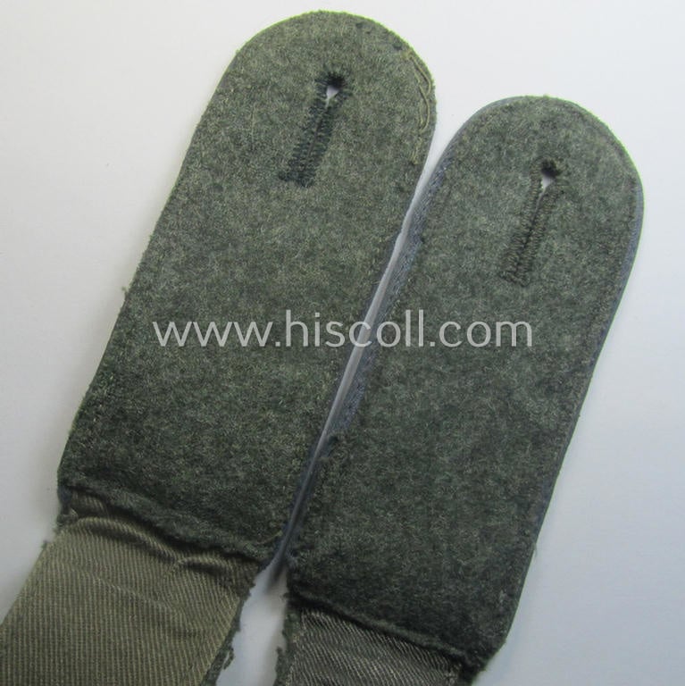 Pair of WH (Heeres) early-war-period- (ie. 'M41'- ie. 'M43'-pattern), EM-type shoulderstraps as was intended for a: 'Soldat eines Nachschub-Abtlgs.'