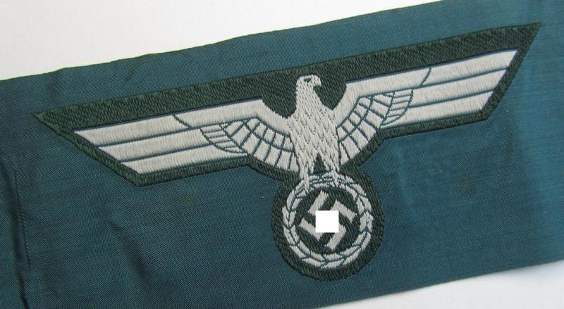 'Virtually mint ie. unissued' example of a WH (Heeres) early- (ie. pre-war-) period- and/or greyish-coloured breast-eagle of the: 'M36'- (ie. 'M40'-) pattern as was executed in the 'BeVo'-weave pattern on a darker-green-coloured background