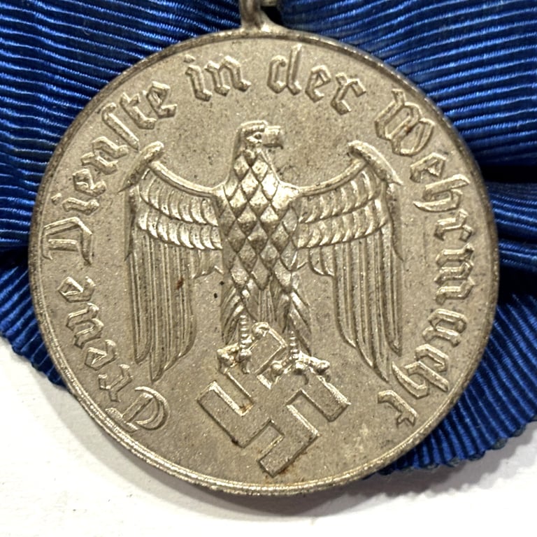 WH 4-Year Long Service Medal with Ribbon