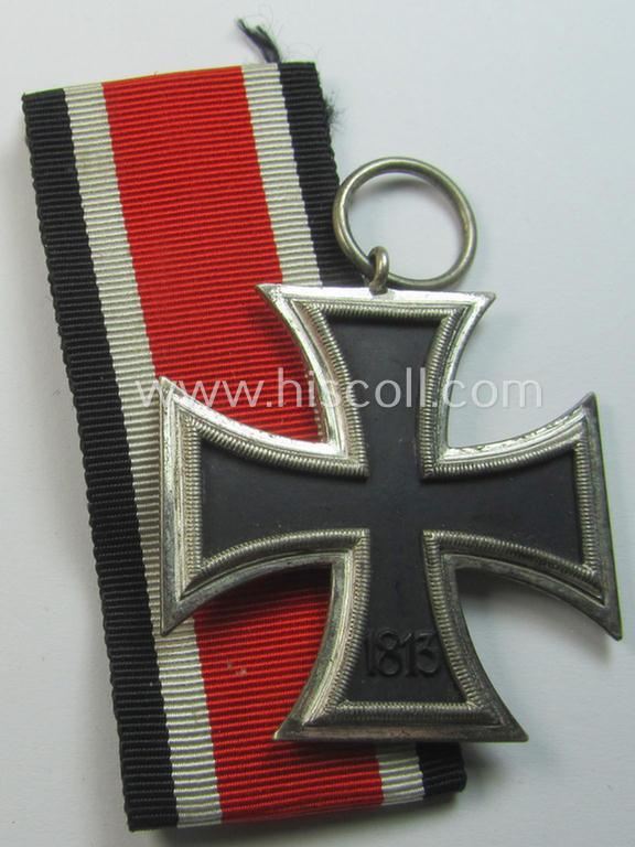 Superb, 'Eisernes Kreuz 2. Klasse' (or: iron cross 2nd class) being an early-period, non-maker-marked- and/or magnetic specimen as was executed in the so-called: 'Schinkel'-pattern by (I deem) the maker: 'Wilhelm Deumer'