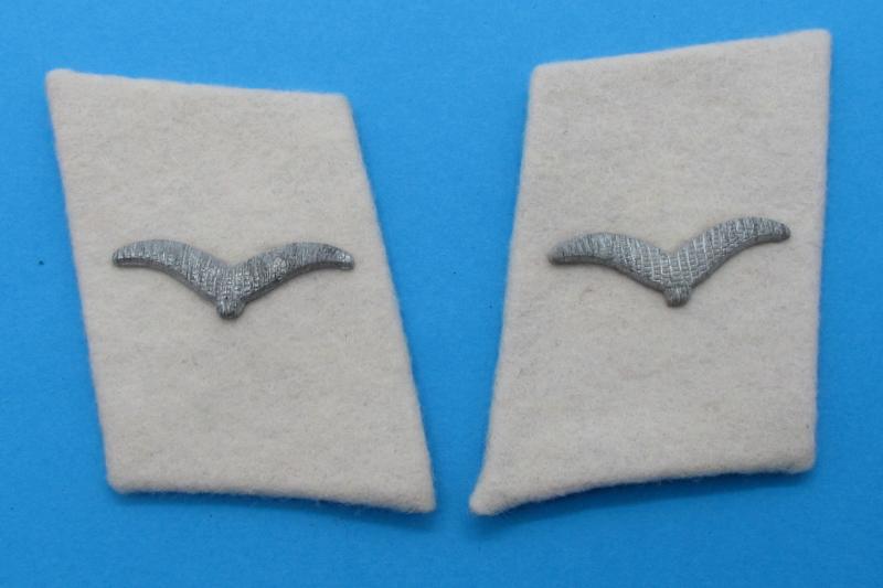 Hermann Göring division collar tabs