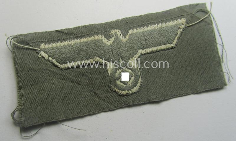 WH (Heeres) white-coloured side-cap-eagle (ie. 'Schiffchenadler für Manns. u. Uffz.')