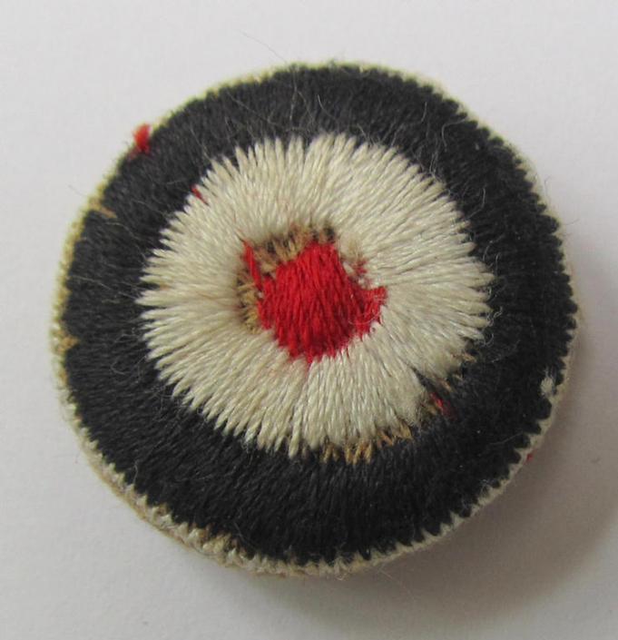 Attractive - and actually scarcely encountered! - WH (Luftwaffe) 'tropical-issued'- (ie. DAK-related-) side-cap-cocarde (ie. 'Kokarde für Tropen-Schiffchen')