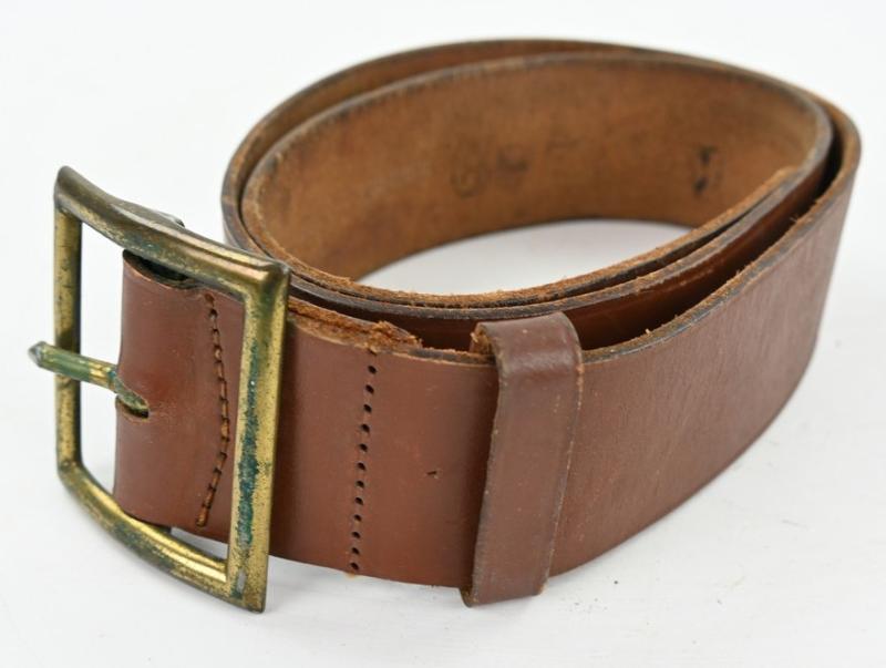 US WW2 Early EM Leather Belt