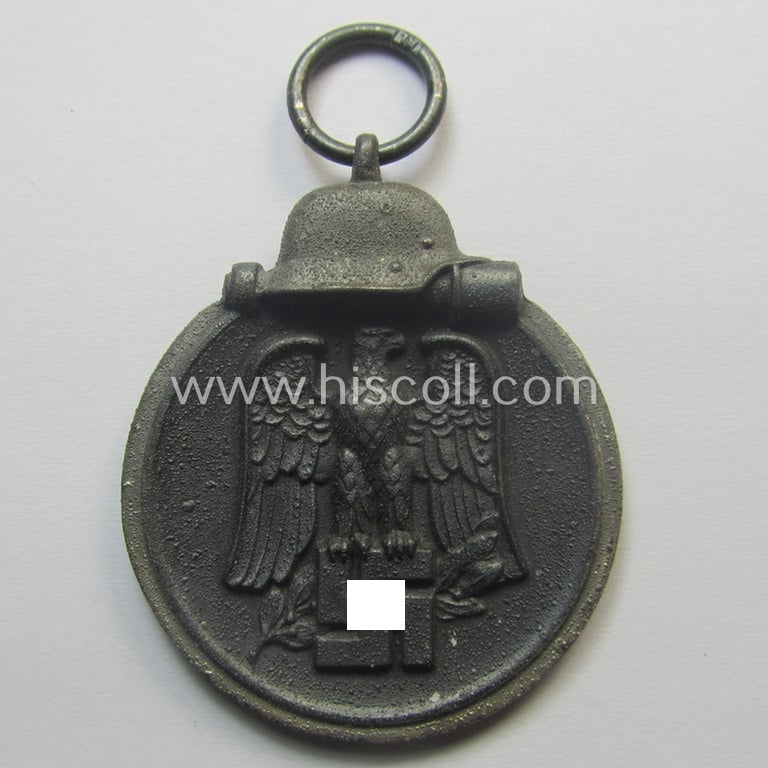 Medal-set: 'Winterschlacht im Osten 1941-42' being a maker- (ie. '19'-) marked specimen by the maker: 'E. Ferdinand Wiedmann'