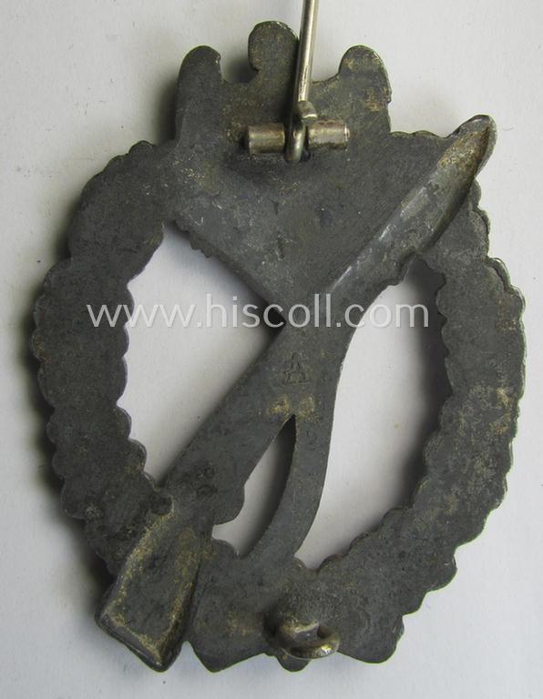 'Infanterie Sturmabzeichen in Silber' being a maker- (ie. 'A'-) marked example by the: 'Assmann & Söhne'-company