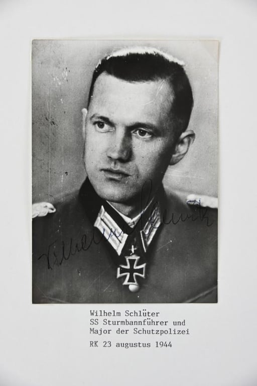 Signature of Waffen-SS Knight's Cross Recipient 'Wilhelm Schlüter'
