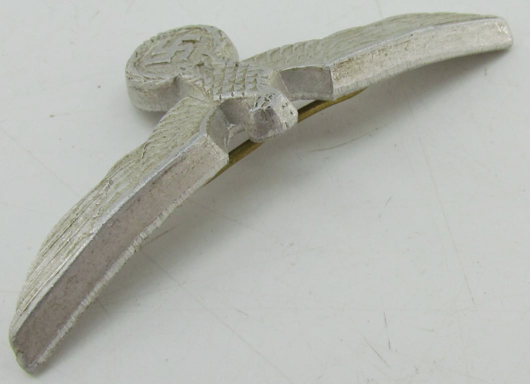 Wehrmacht (Heer) metal Visor Cap Eagle