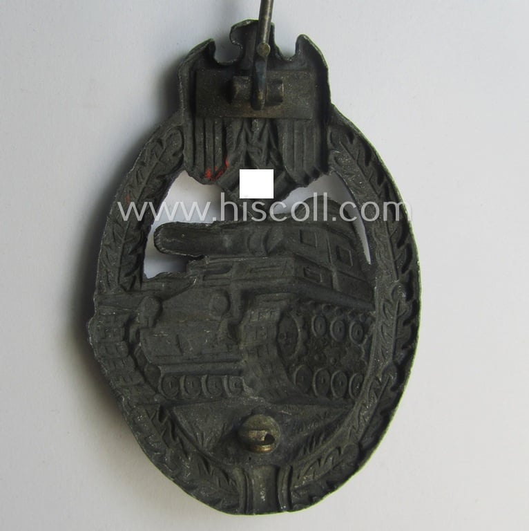 Attractive, 'Panzerkampfabzeichen in Silber' (or: silver-class panzer assault badge or PAB) being a zinc- (ie. 'Feinzink'-) version (of the so-called: 'hollow-zinc, early'-variant) as was procuced by the: 'Wilhelm Deumer'-company