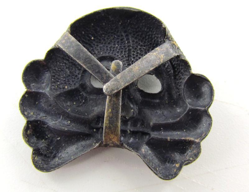 Wehrmacht (Heer) Panzer collar tab skull set