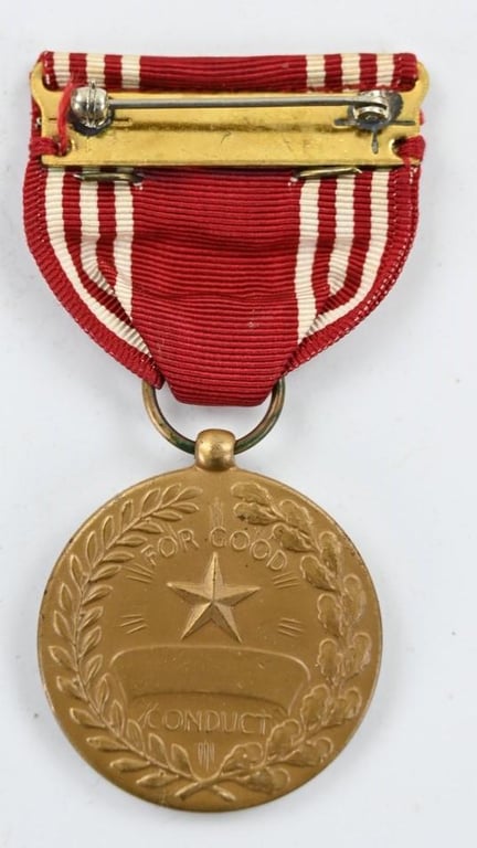 US WW2 Good Conduct medal with Bronze Clasp 5th Hitch