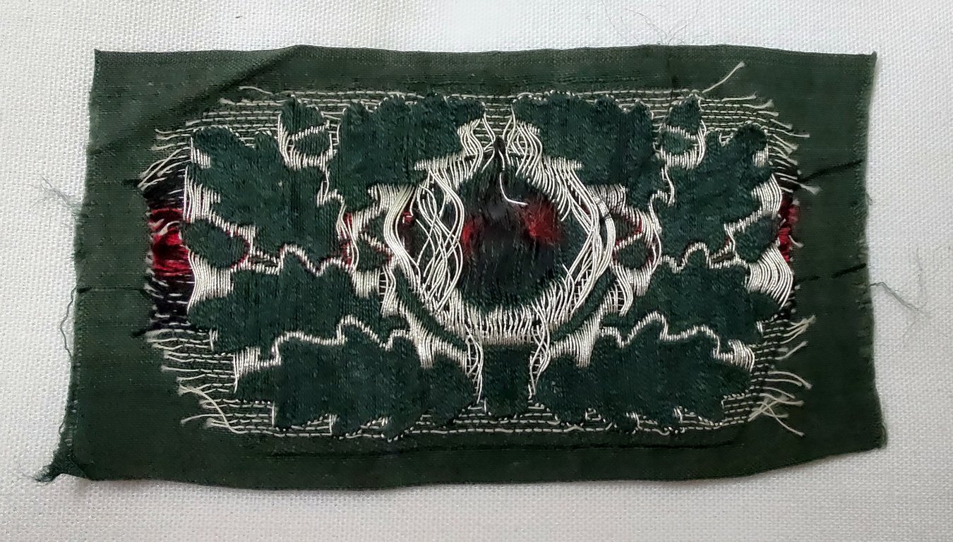 WH (Heeres) officers (flat-wire 'BeVo'-weave pattern) WH 'Knautschmützen'  'Alter-art' visor cap cocarde