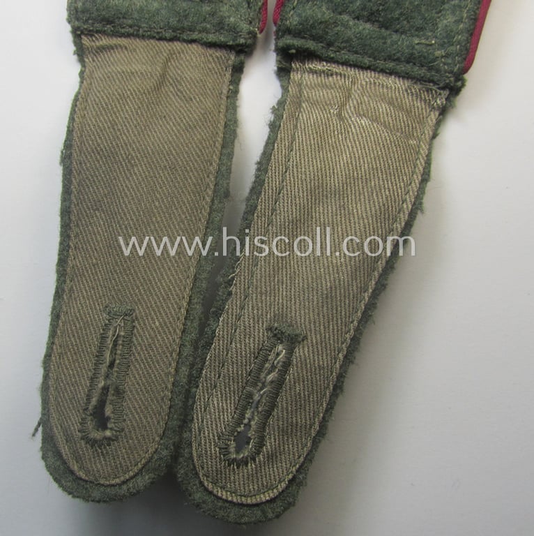 Superb pair of WH (Heeres) M41- o. M43-pattern, NCO-type shoulderstraps: 'Feldwebel eines (Nebel)Werfer-Rgts. o. Abtgs.'