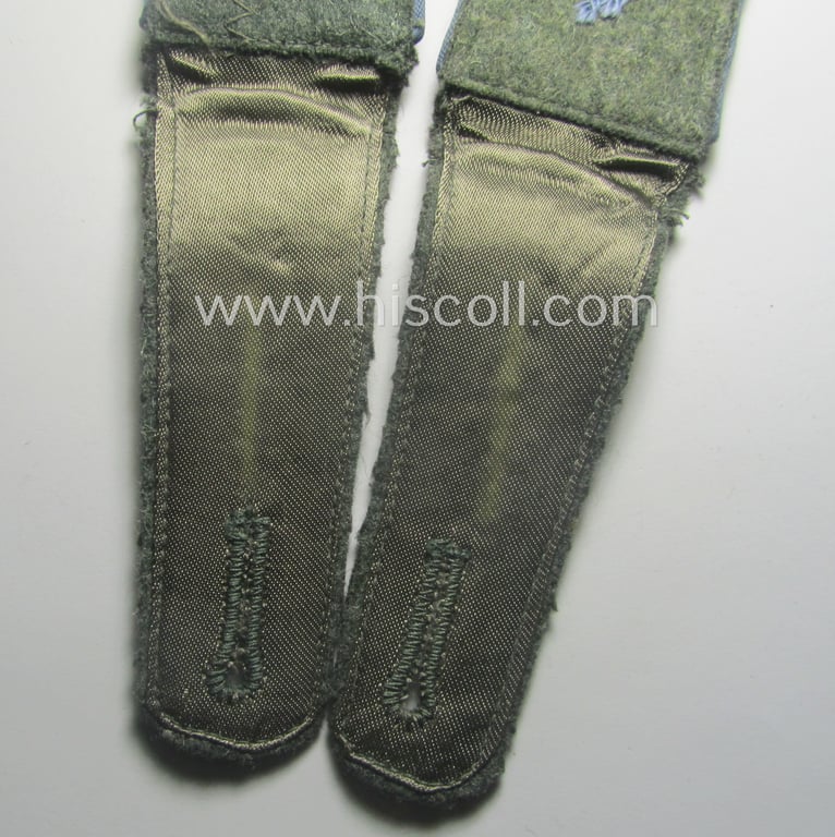 Pair of WH (Heeres) early-war-period- (ie. 'M41'- ie. 'M43'-pattern), 'cyphered' EM-type shoulderstraps as was intended for a: 'Soldat des Nachschub-Abtlgs. 7'