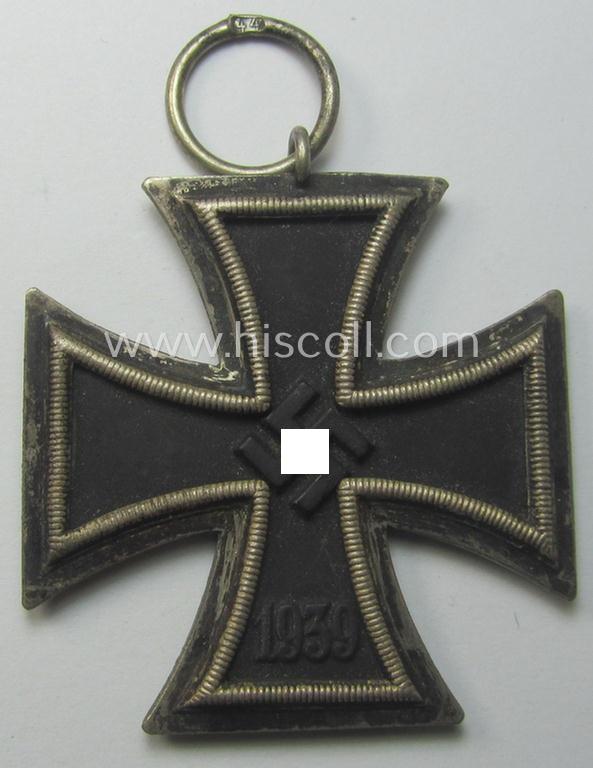 'Eisernes Kreuz II. Klasse' being a clearly maker- (ie. '44'-) marked example by the: 'Jakob Bengel'-company