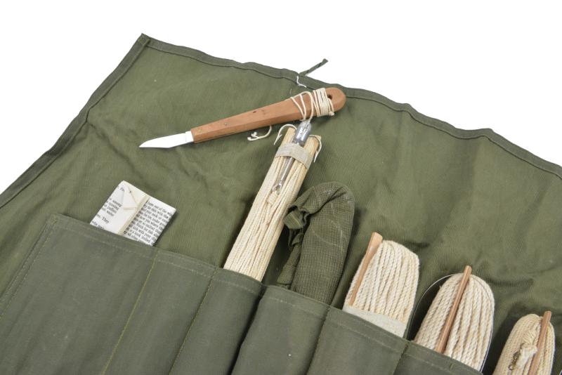 USAAF WW2 Emergency /Survival Fishing Kit