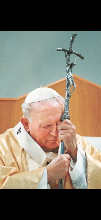 MAGNIFICENT AUTHENTIC SAINT POPE JOHN PAUL II HAND SIGNED VATICAN DOCUMENT.  ADDITIONAL PHOTOS